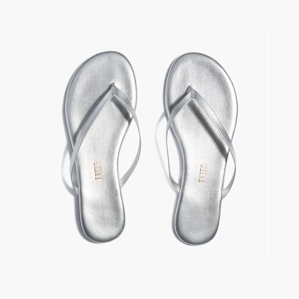 NWT TKEES Lily Highlighter Flip Flip - Silver - Size 6